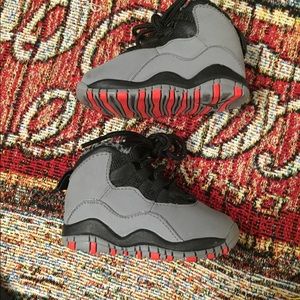 Boys Jordan retro 10